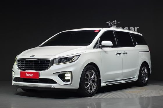 Kia Carnival Gasoline 9-Seater Noblesse Special — пробег 65 160 км — фото 1 из 5