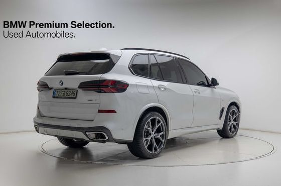 BMW X5 xDrive 40i M Sport — пробег 4 575 км — фото 4 из 5