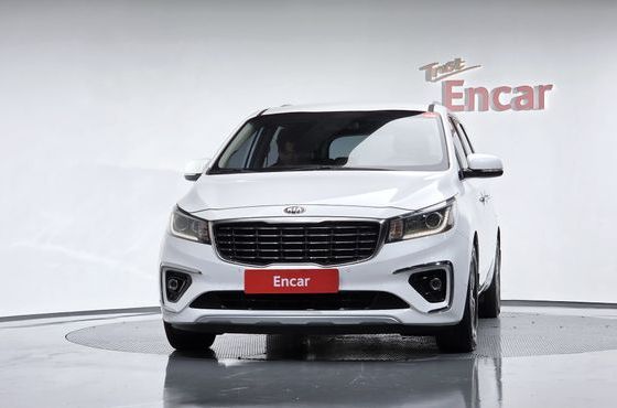 Kia Carnival 9-Seater Luxury — пробег 165 503 км — фото 3 из 5