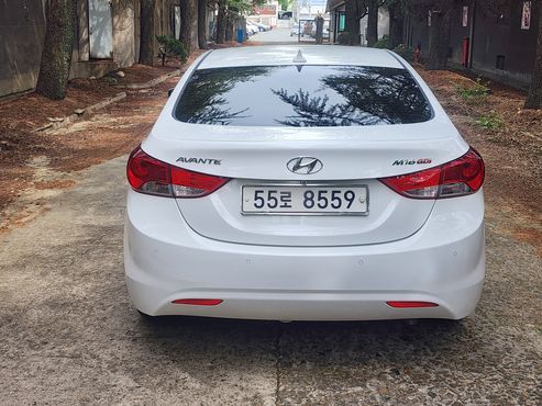 Hyundai AVANTE M16 GDI Luxury — пробег 84 038 км — фото 4 из 5
