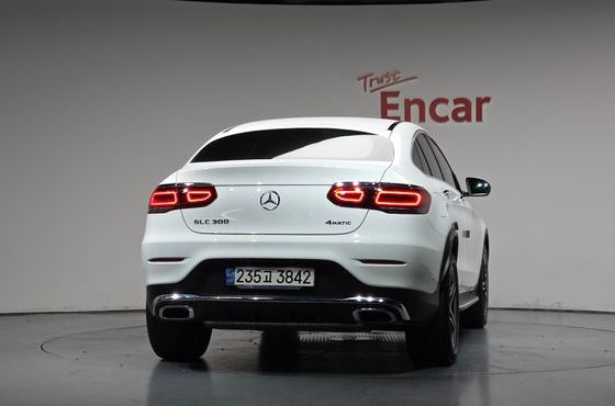 Mercedes-Benz GLC-Class GLC300 4MATIC Premium Coupe — пробег 27 964 км — фото 4 из 5