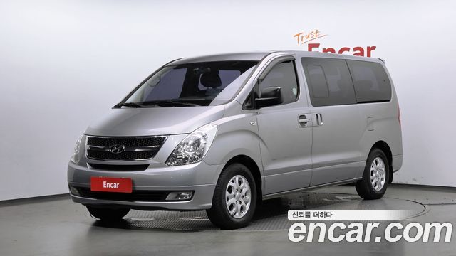 Hyundai Starex 12-Seater Wagon CVX Luxury — пробег 173 493 км — фото 1 из 5