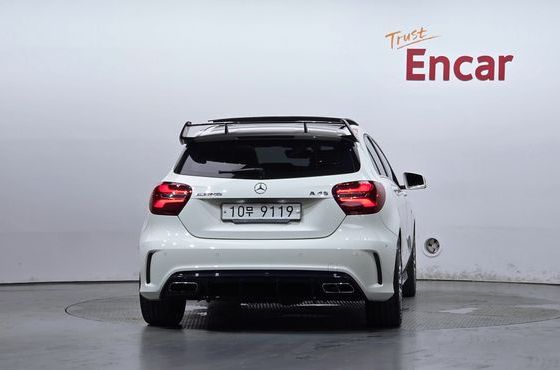 Mercedes-Benz A-Class A45 AMG 4MATIC — пробег 53 933 км — фото 4 из 5