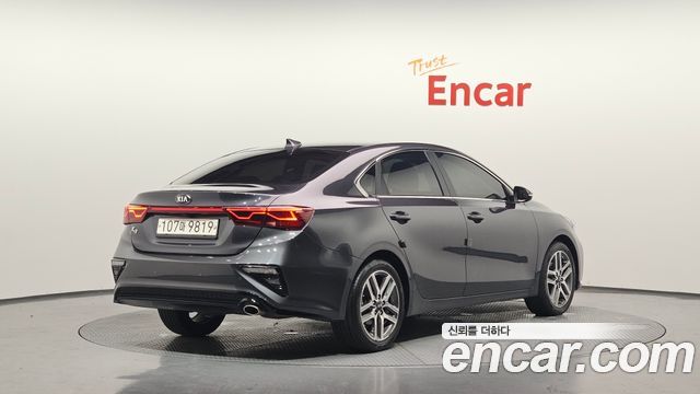Kia K3 из Кореи Encar
