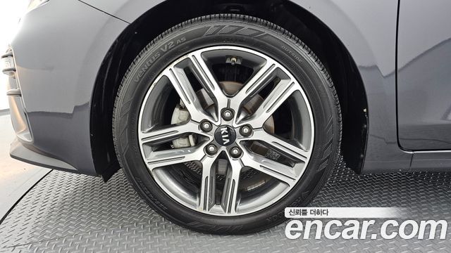 Kia K3 из Кореи Encar