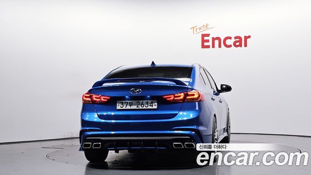 Hyundai AVANTE из Кореи Encar