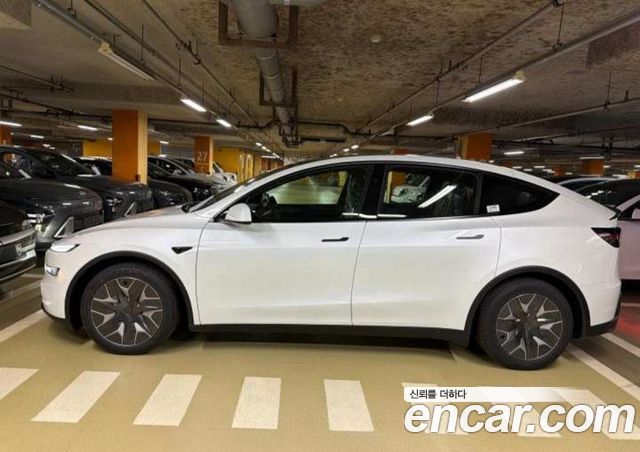 Tesla Model Y L Long Range AWD — пробег 1 км — фото 5 из 5