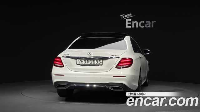 Mercedes-Benz E-Class из Кореи Encar
