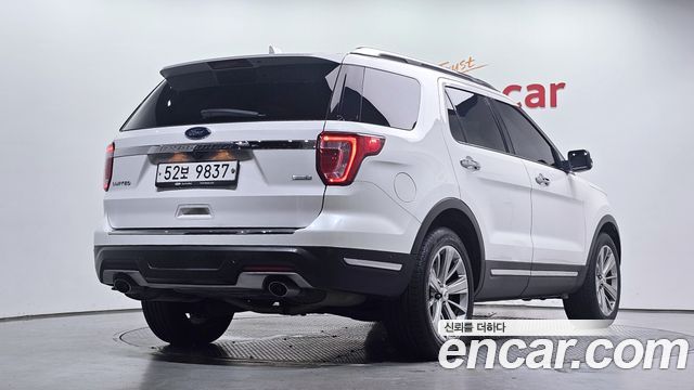 Ford Explorer 2.3 Limited 4WD 5th — пробег 44 297 км — фото 2 из 5
