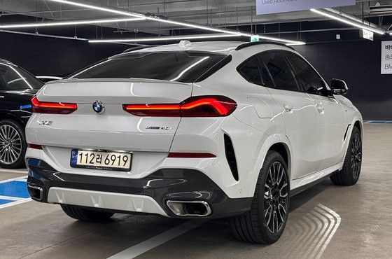BMW X6 xDrive40i M Sport — пробег 56 733 км — фото 2 из 5