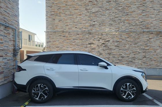 Kia Sportage HEV 1.6 2WD Signature — пробег 37 000 км — фото 2 из 5