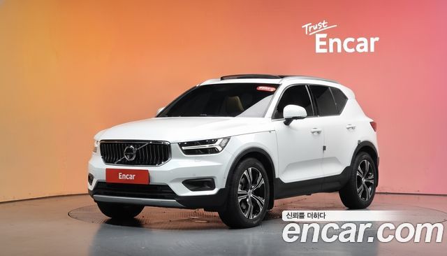 Volvo XC40 T4 Inscription — пробег 64 537 км — фото 1 из 5