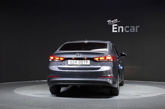 Hyundai AVANTE 1.6 e-VGT SMART Special — пробег 135 725 км — фото 4 из 5