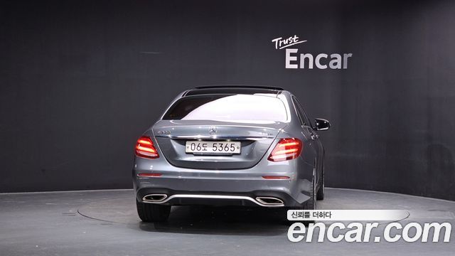 Mercedes-Benz E-Class из Кореи Encar