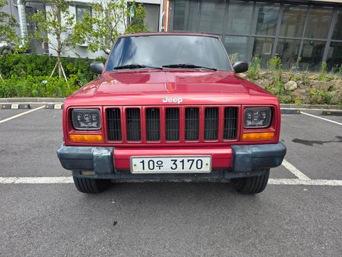 Jeep Cherokee 2.5 XJ — пробег 172 000 км — фото 1 из 5