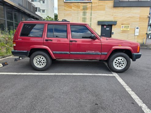 Jeep Cherokee 2.5 XJ — пробег 172 000 км — фото 5 из 5