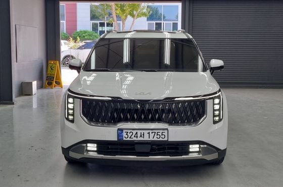 Kia Carnival HEV 9seater Signature — пробег 14 000 км — фото 1 из 5