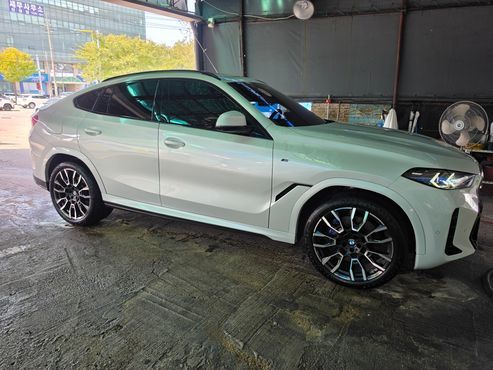 BMW X6 xDrive40i M Sport — пробег 25 889 км — фото 5 из 5