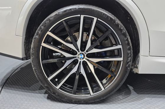 BMW X5 xDrive 40i M sports Onlie Exclusive Edition — пробег 96 824 км — фото 5 из 5