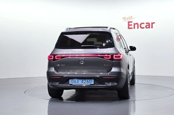 Mercedes-Benz EQB EQB300 4MATIC Electric Art — пробег 29 219 км — фото 4 из 5
