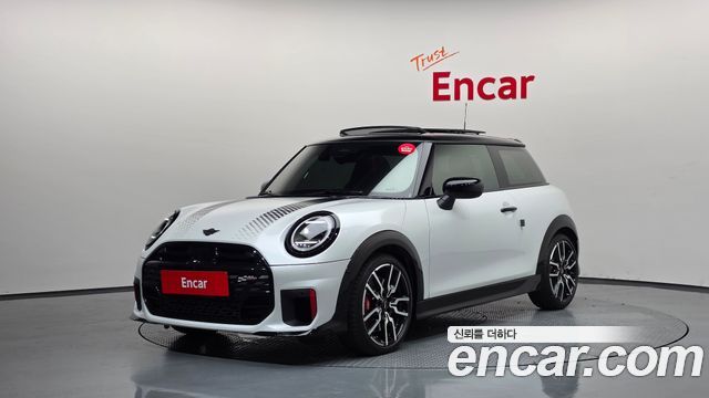 Mini Cooper JCW — пробег 9 888 км — фото 1 из 5