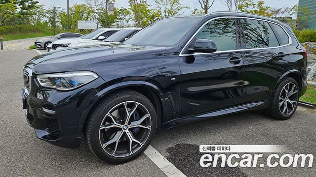 BMW X5 xDrive 40i M Sport — пробег 66 754 км — фото 2 из 5
