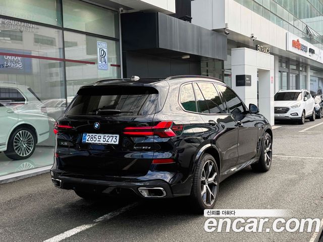 BMW X5 xDrive 30d M Sport — пробег 4 656 км — фото 2 из 5