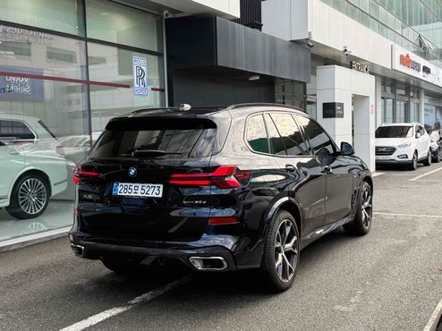 BMW X5 xDrive 30d M Sport — пробег 4 656 км — фото 2 из 5