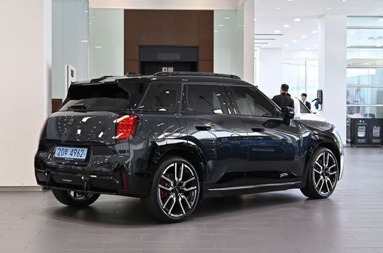 Mini Aceman JCW — пробег 6 257 км — фото 2 из 5