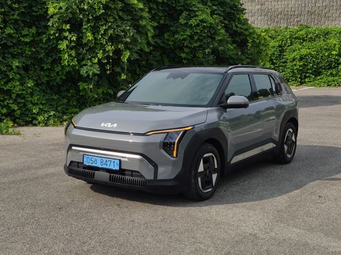 Kia EV3 Long Range 2WD Earth — пробег 18 433 км — фото 1 из 5