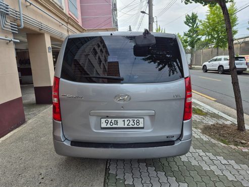 Hyundai Starex 5-Seater VAN CVX Luxury — пробег 188 016 км — фото 5 из 5