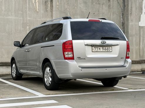 Kia Carnival Grand Carnival GLX Premium — пробег 142 326 км — фото 4 из 5