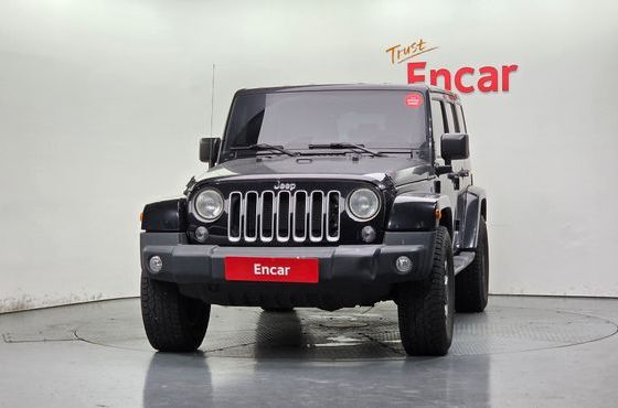 Jeep Wrangler 3.6 Sahara 4Door — пробег 76 910 км — фото 3 из 5