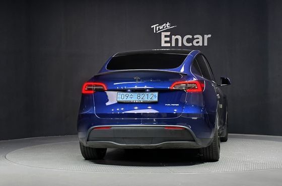 Tesla Model Y Long Range AWD — пробег 62 861 км — фото 4 из 5