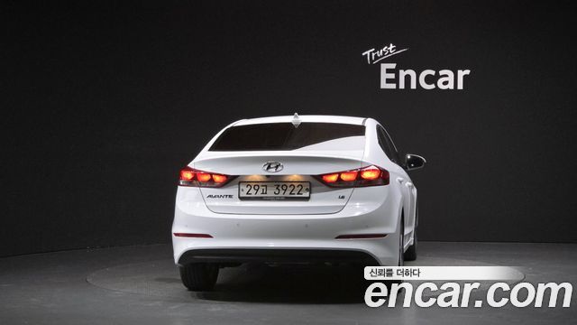 Hyundai AVANTE из Кореи Encar