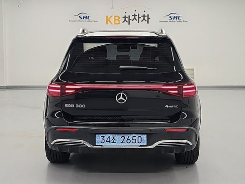 Mercedes-Benz EQB EQB300 4MATIC AMG Line — пробег 17 156 км — фото 3 из 5