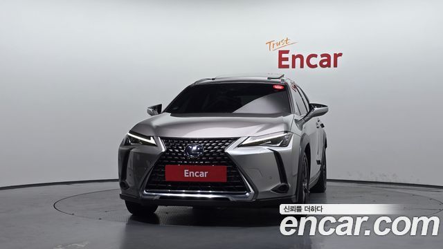 Lexus UX 2.0 2WD — пробег 109 622 км — фото 3 из 5