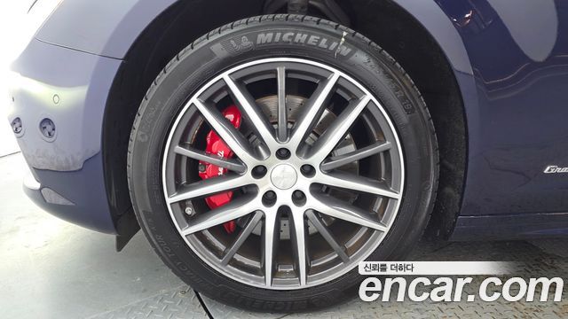 Maserati Ghibli из Кореи Encar