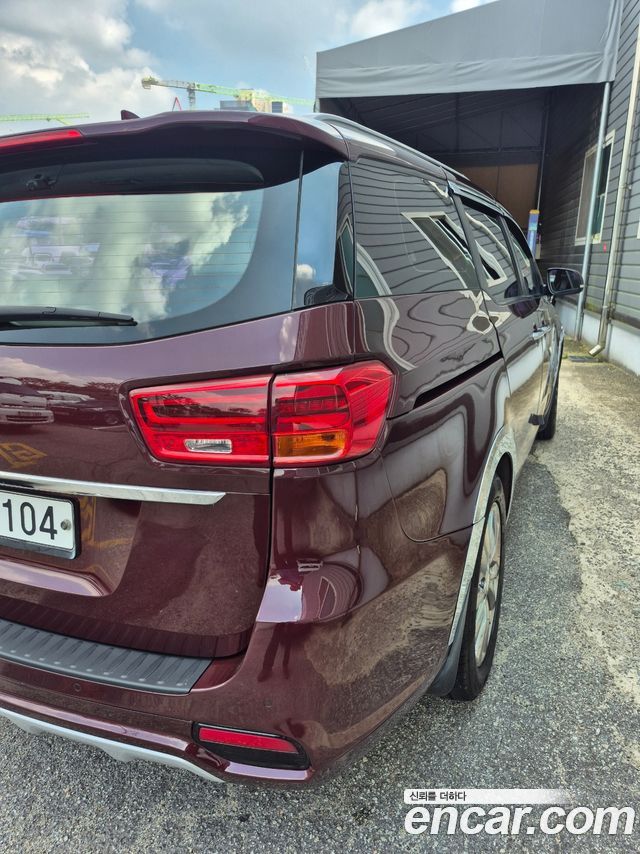 Kia Carnival из Кореи Encar