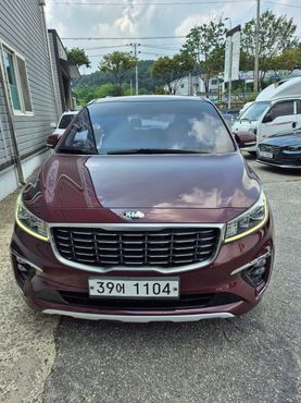 Kia Carnival 9-Seater Luxury — пробег 128 792 км — фото 3 из 5