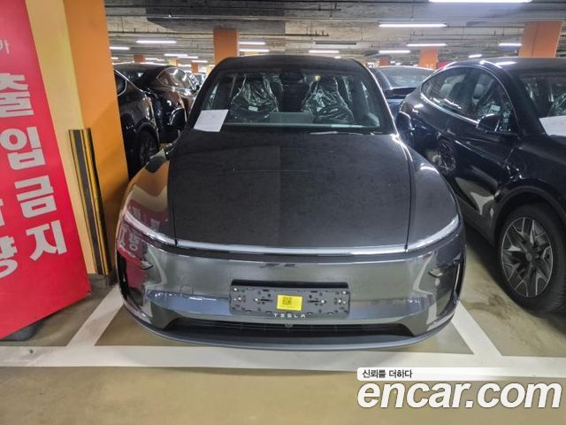 Tesla Model Y L Long Range AWD — пробег 1 км — фото 3 из 5