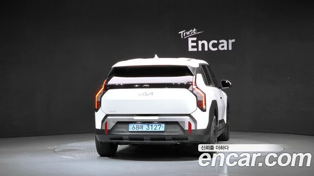 Kia EV3 Long Range 2WD AIr — пробег 35 204 км — фото 4 из 5