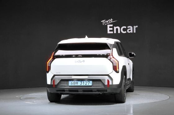 Kia EV3 Long Range 2WD AIr — пробег 35 204 км — фото 4 из 5