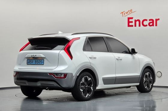 Kia Niro Earth — пробег 90 710 км — фото 2 из 5