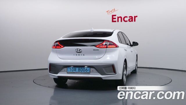 Hyundai Ioniq I — пробег 84 534 км — фото 4 из 5