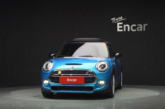 Mini Cooper Standard Third Generation — пробег 91 130 км — фото 3 из 5