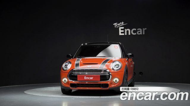 Mini Cooper 5Door HIGH 3rd — пробег 53 575 км — фото 3 из 5