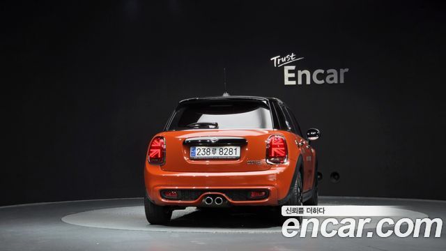 Mini Cooper 5Door HIGH 3rd — пробег 53 575 км — фото 4 из 5