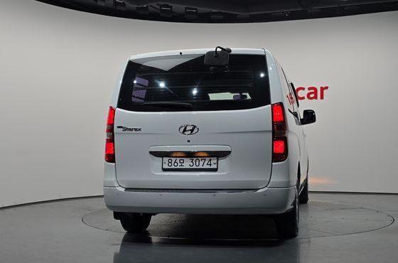 Hyundai Starex 5-Seater LPi VAN CVX Luxury — пробег 331 754 км — фото 4 из 5