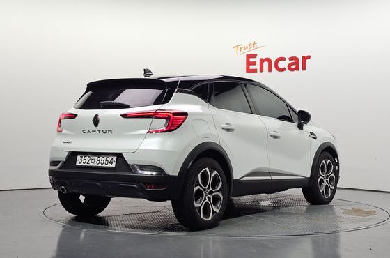 Renault (Samsung) Captur 1.3 TCe Edition Paris — пробег 68 528 км — фото 2 из 5